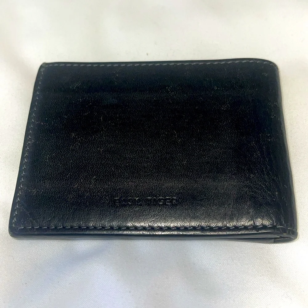 THOUSANDAIRE.-Men's Black Leather Wallet. Easy.Tiger